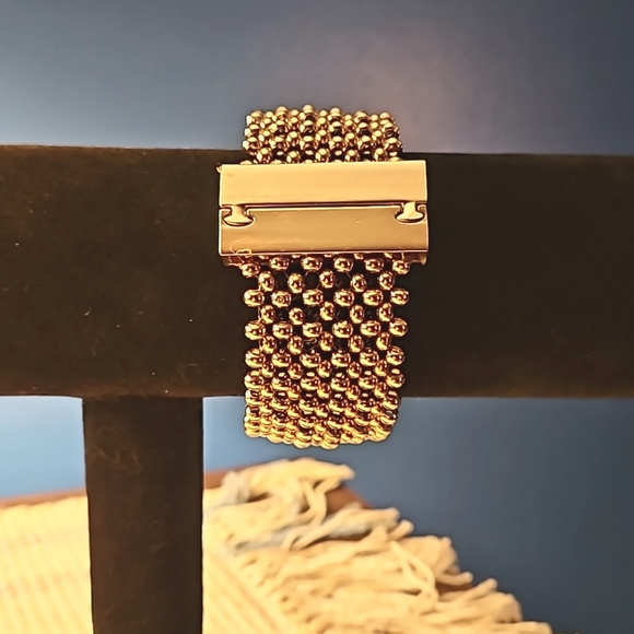 Reversible Dress Bracelet - Picture 4 of 6